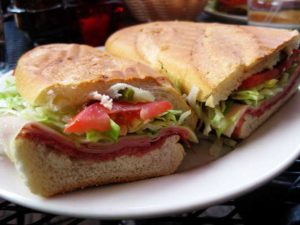 Italiano_sandwich_01_compressor